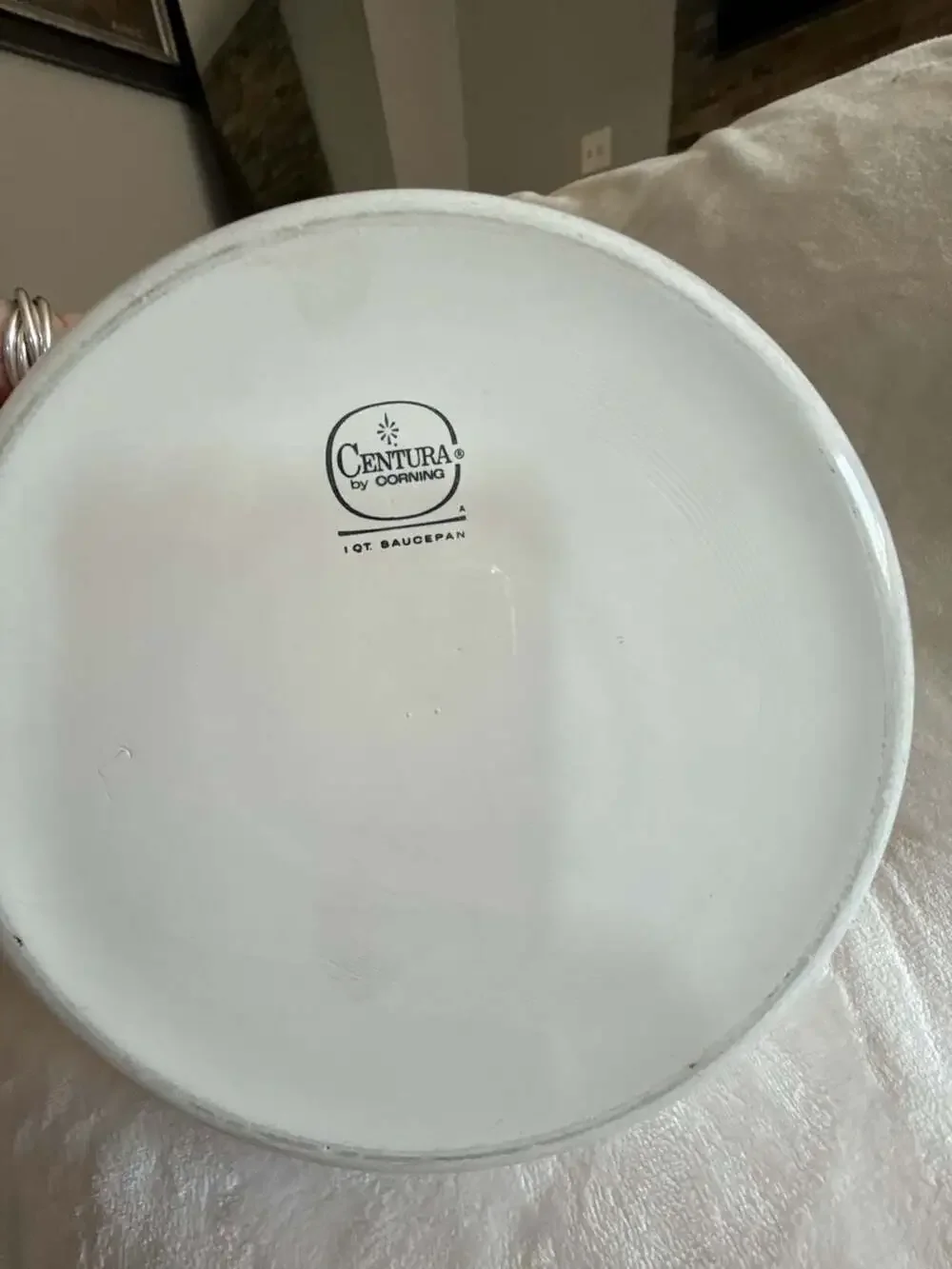 Vintage Centura by Corning 1 Quart White Round Saucepan with Glass Lid